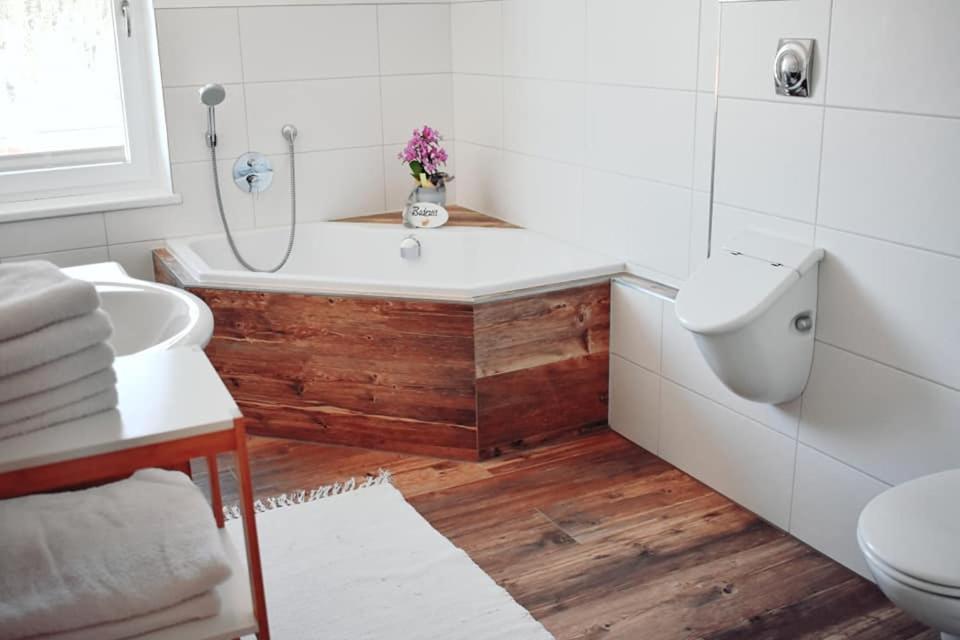 Braito'S Seaside Lodges Und Suites Haldensee Ruang foto